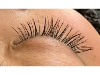 フリルアイビューティ 豊中店(Frill Eye Beauty)/