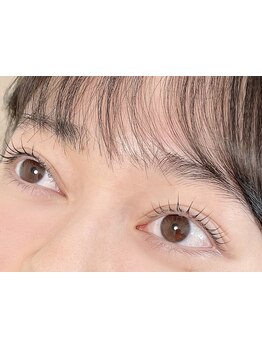 ナチュラル上品な目元にしたい