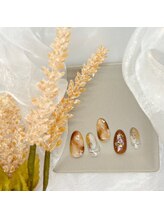 ツメトトノウ/¥7300　べっ甲ネイル（柴田）