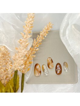 ツメトトノウ/¥7300　べっ甲ネイル（柴田）