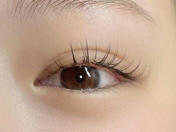 プティジョナ バイ ビューティ(Petit Jona by Beauty)の写真/《あなたに似合う目元をご提案》お顔全体のバランスを見極めてお客様に合わせたデザインを提案☆満足度◎