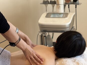 ビノス(Bnos)の写真/【肩こり・冷え対策】大人女性に圧倒的支持*高周波ウィンバック×温活リンパマッサージで体を芯から温める