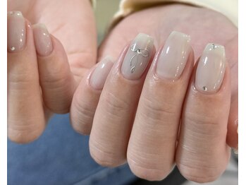 ルチェーレ(Lucere)の写真/初めての方も大歓迎!シンプルで艶のあるナチュラル美肌ネイルで日常を彩りませんか?