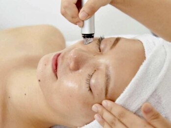 Relaxation 楽庵の写真/【40分間の集中毛穴ケアでうる艶肌に♪】最新サイクロン吸引で黒ずみ・ザラつきを一掃!自分へのご褒美に*