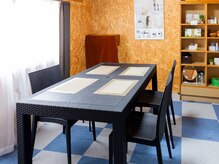 カウンセリングルームにてお悩みを解決します。