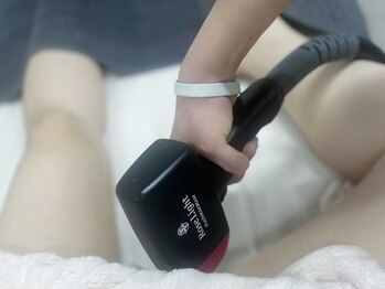 フォー(the 4)の写真/【完全個室空間◎】痛みの少ない&従来の脱毛方式の半分の期間で完了する＜LED脱毛＞最短でつるすべ肌に♪