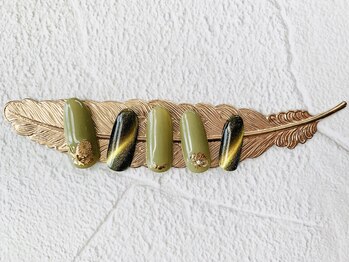 ラウレアルア(Laure’a lua)/秋 マグネット カーキ色