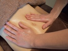 カオリノコッコレ(kaorino coccole)/３．施術（腹部）