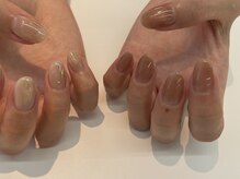 キルナリビング(kiruna living)/アシンメトリーネイル。