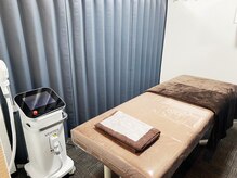 肌状態を確認しながら丁寧にヒゲ脱毛