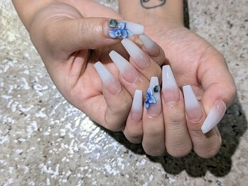 【スカルプ】白グラデ―ション