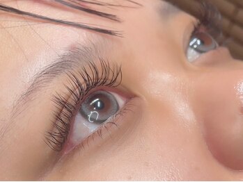 ネイルサロン グレイス(Grace)の写真/まつ毛が細い・少ない方でも◎高技術のアイリストがパッチリとした瞳へお仕上げ♪朝のメイク時短にも！