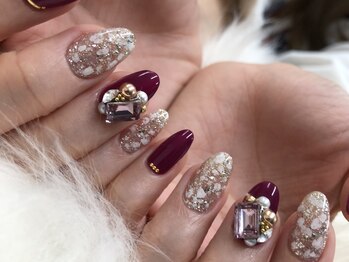 トリネブランシ ネイルアトリエ(Trinebranci._Nail Atelier)/ボルドー◇ニュアンスネイル