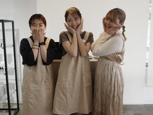 明るく親しみやすいスタッフが丁寧にご案内します。