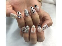 ケーエヌ(KN)/White×Black 