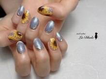 ラドール(La Dhole)/ひまわりネイル