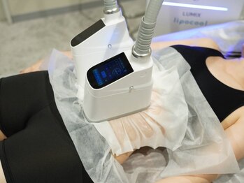 シャルム 春日(charme)の写真/福岡希少の最新痩身マシン"lipocool(リポク-ル)"で脂肪冷却!最大-12℃冷却で脂肪分解!結果重視サロン¥9900~