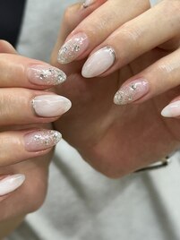 抜け感綺麗めニュアンスネイル