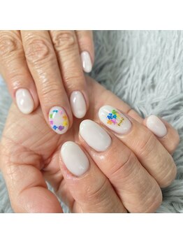 アネラ(Anela)/押し花ネイル