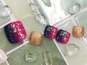 アンティム(Intime)/ネオン縦グラデーション