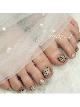 ツキネイル(TSUKI nail)/ヒョウ柄フットデザイン