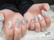 クリスマスネイル♪優しいカラーも素敵です。