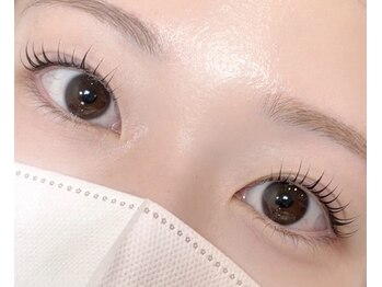 ブラッシュ バイ オトナ 相模原(BRUSH by 0107)の写真/<美容のプロも通うほどの高技術>細部にこだわり、骨格や理想に合わせる施術は仕上がりが違う