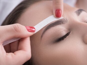 サロン ド 花歩 新居浜店の写真/【お顔の印象は眉で変わります!】美眉スタイリングは眉パーマ+眉WAX脱毛で垢抜けた明るいお顔に♪