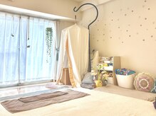 ムクティ(Mukti)の雰囲気（寝転びたくなるマットにお子様のスペースも充実◎）