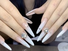 ヴィーナスネイル(Venus Nail)/MAX長さだし　つけ放題
