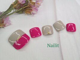 フットネイル ¥9300【¥10230】