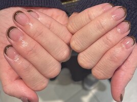 ハンドフレンチネイル＊8250円