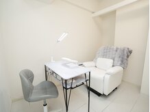 アンノウン 久屋大通店(Unknown.)の雰囲気（半個室のお部屋も1席ございます♪）