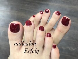 シンプルワンカラーフットネイル