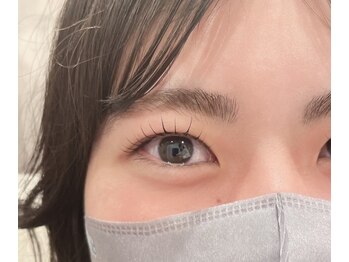 エマ アイラッシュアンドリラクゼーション(ema eyelash&relaxation)の写真/お目元で顔の印象が決まる☆自然なカールでまるで自まつ毛が伸びたような印象に！パッチリキュートな目元へ