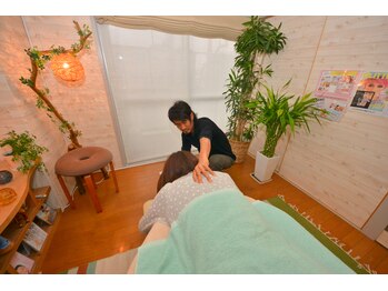 美容整体サロン シェア(Share)/デスクワークのOLさんへ!