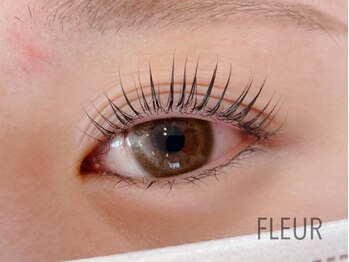 フルーレ(FLEUR)/パリジェンヌラッシュリフト