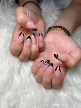 リット(Lit)/海外風ネイル