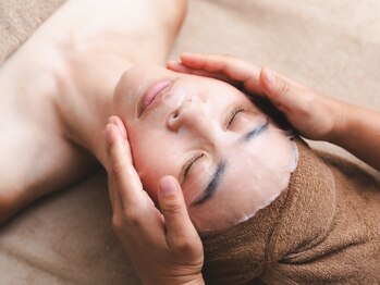 ローズジャスミン(RoseJasmine)の写真/経験豊富なオーナーによる施術＆肌悩みに合わせた豊富なメニューで大人女性のお悩みを改善に導きます◎