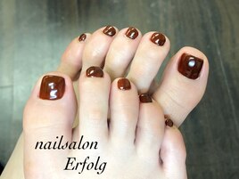 シンプルワンカラーフットネイル