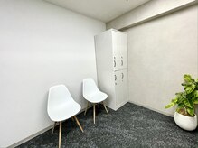 博多おかげ整体院/整体前にお荷物はロッカーへ◎