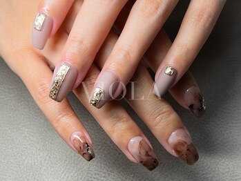 ヴィオラ(VIOLA)/春/マット/ニュアンス/アシメ