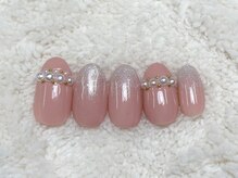 マーチ(March)/パールビジューネイル