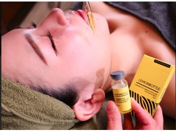 エステティックサロン ルーサ(Ru-Sa)の写真/【話題の最新痩身★初回限定】レモンボトル×脂肪冷却で効率ダイエット！ルーレット無料特典付き♪