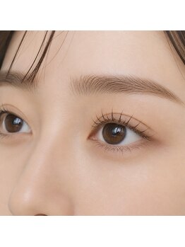 アムール(AMOUR)の写真/【圧倒的キープ力】話題の韓国マスカラパーマから高持続ホールドラッシュつけ放題まで、理想の目元をキープ