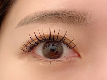 カフカ(Kafka)の写真/自分に合ったマツエクでナチュラルなお目元に！美まつ毛で毎日のメイクもラクに☆