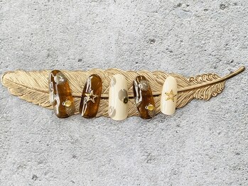 ラウレアルア(Laure’a lua)/べっ甲 ポップデザイン