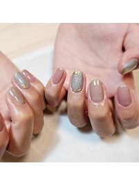 シンプル透明感ネイル