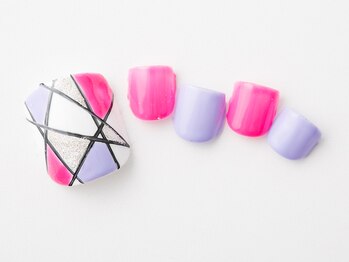 アートラウンジリハナ(Art Lounge Rihana)/幾何学フット★