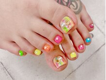 ネイル ビューティーマジック 葛西本店/蛍光カラフルネイル